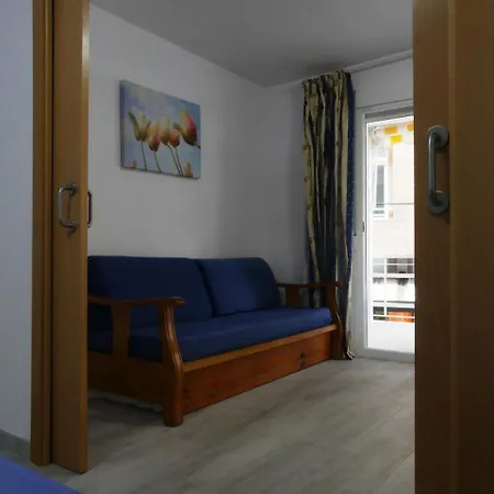 Zeus Alexis Apartament