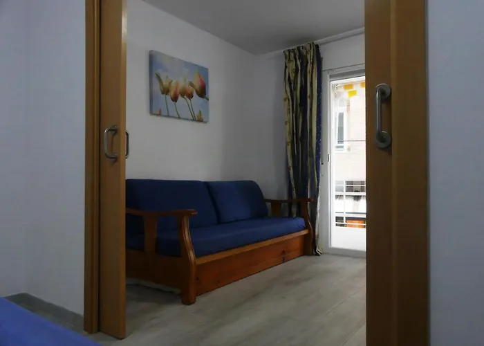 Zeus Alexis Lägenhet