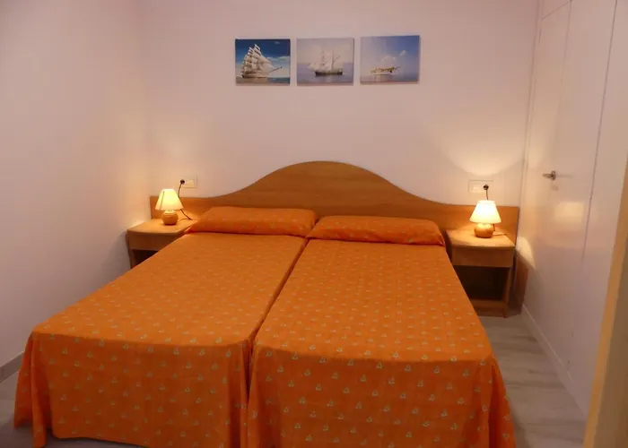 Zeus Alexis Lägenhet